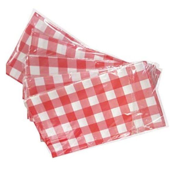 Red & White checkered disposable tablecloths - Picture 4 of 12